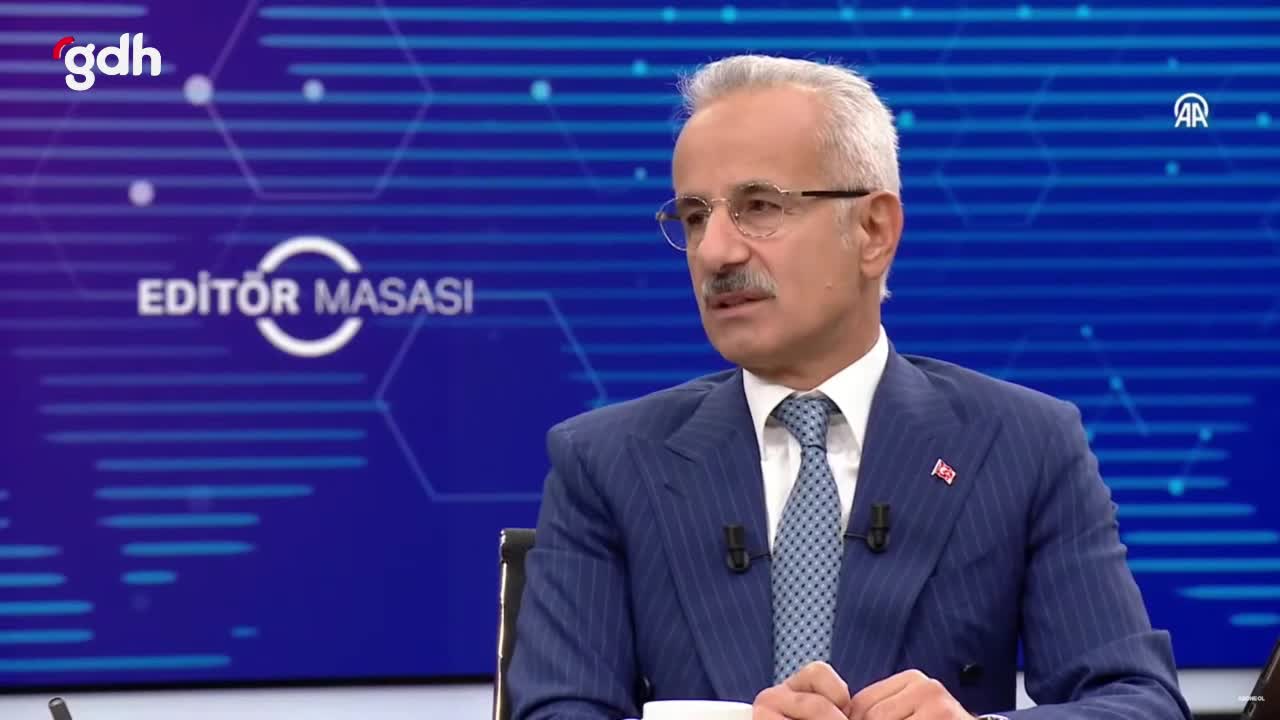 Uraloğlu: Türkiye'de çağrı cihazları riski yok, kullanılmıyor