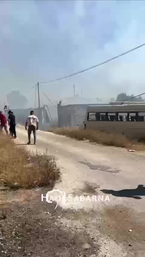 Yahudi yerleşimciler, Beytin'deki Filistinlilere saldırdı!