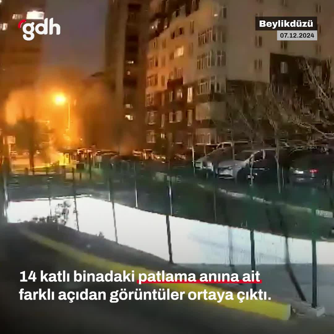 Beylikdüzü'ndeki 14 katlı binada doğalgaz patlaması görüntüleri