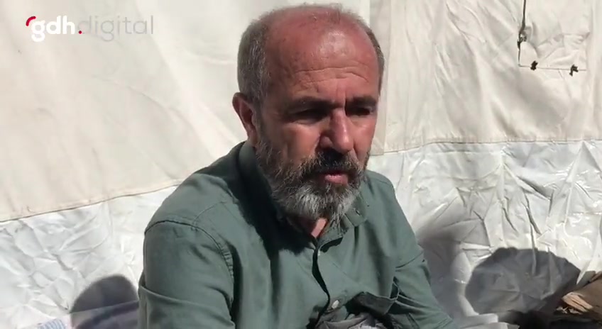 Adıyaman'da 6. günde enkazdan kurtarılan müdürle sohbet