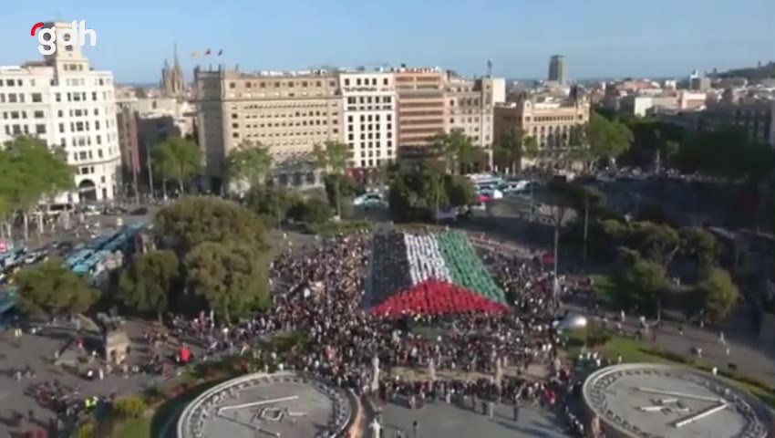 Barselona'da aktivistlerden İsrail'in Gazze'deki soykırımına protesto