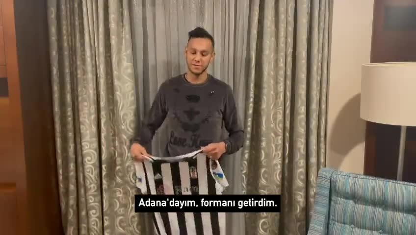 Josef de Souza, deprem sonrası Arda Can'a forma göndermek için Adana'da
