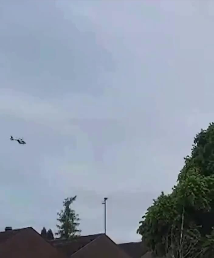 Zofingen'de kimliği belirsiz kişi bıçakla çok sayıda saldırdı