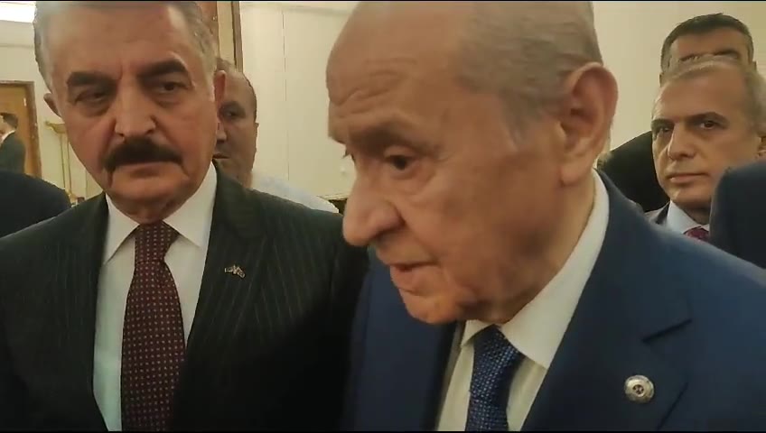 Bahçeli: Meclis olağanüstü toplanabilir, gündem yoğun