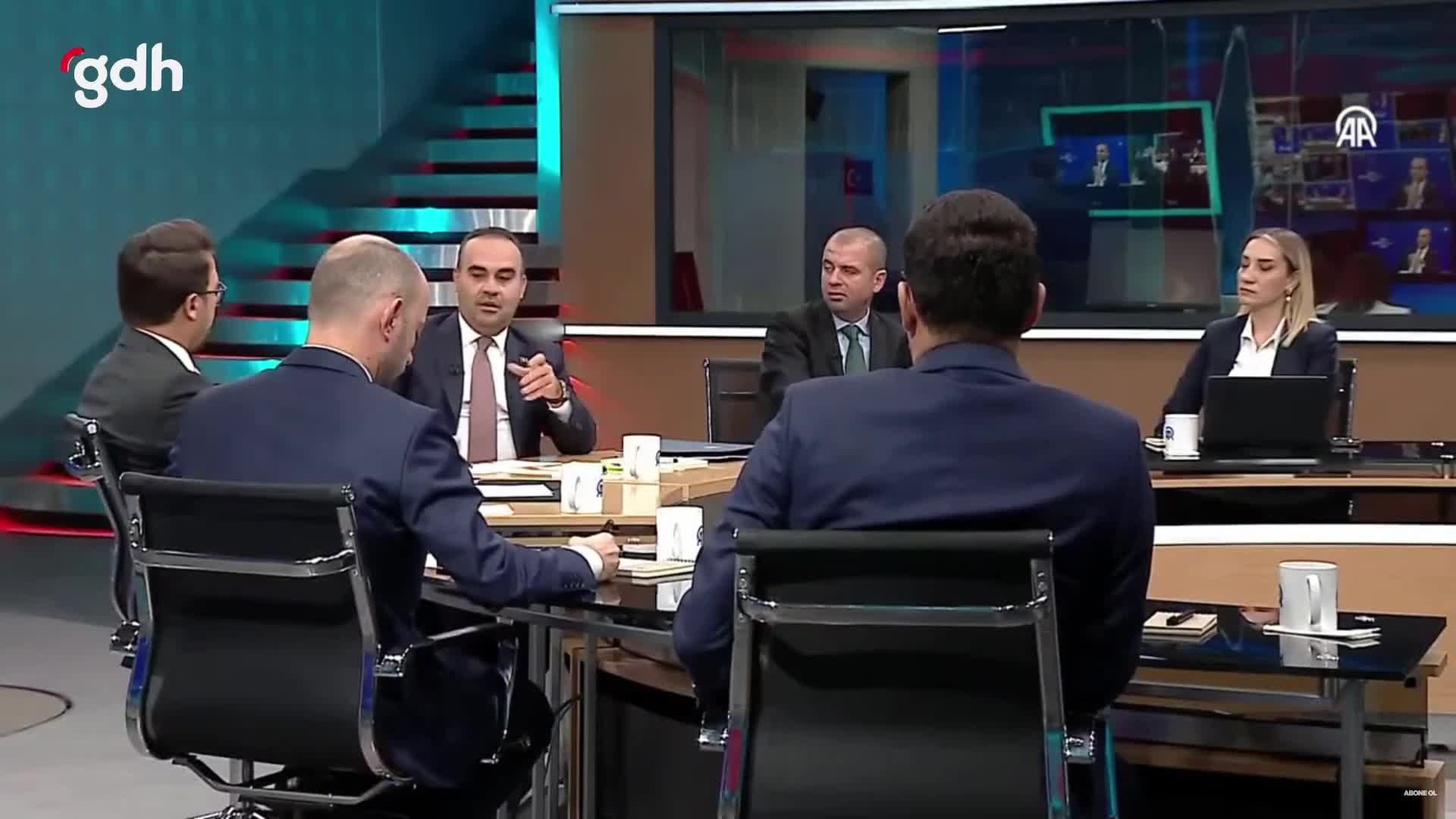 Bakan Kacır: Uzaya astronot göndermeyi planlamıyoruz, projeler var