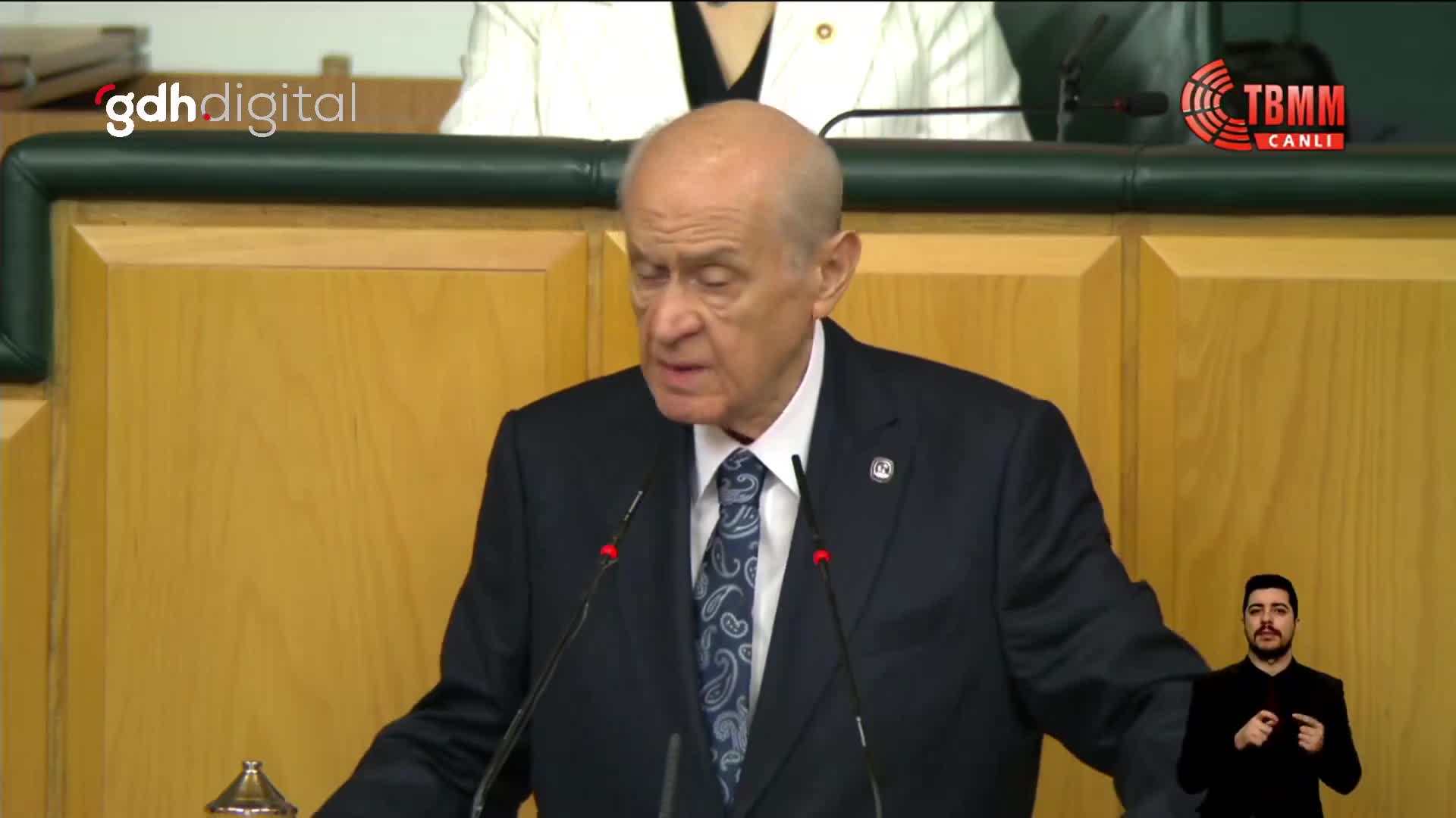 Devlet Bahçeli: Özgür Bey'in kavgaya niyetimiz yoktur