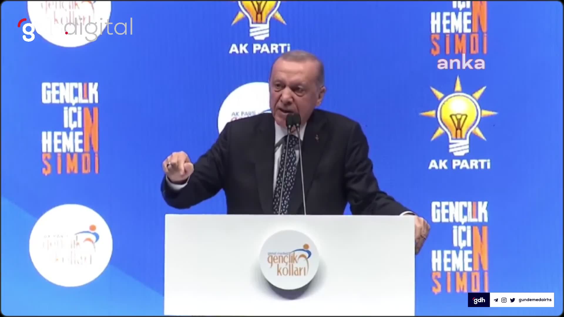 Erdoğan: Savunma projeleri, gençlerin geleceğini inşa ediyor