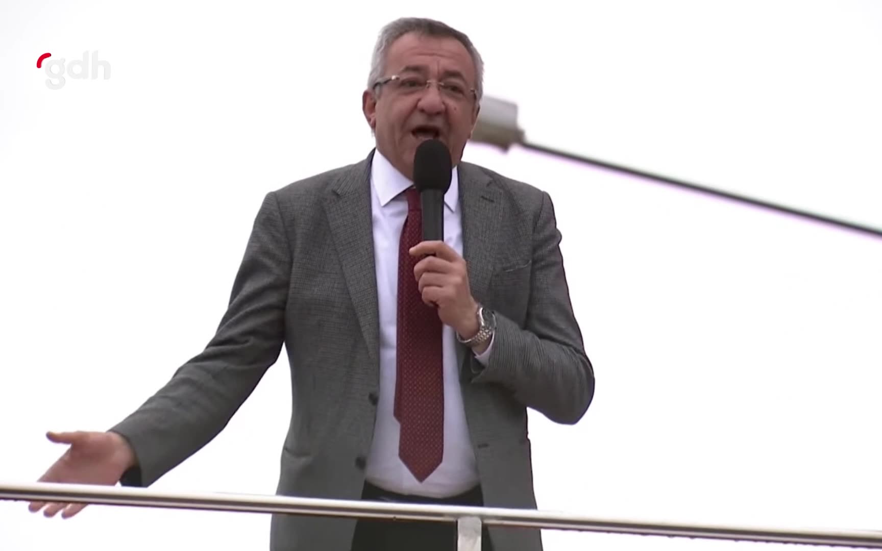 Engin Altay: Özgür Özel'e hoş geldiniz diyoruz