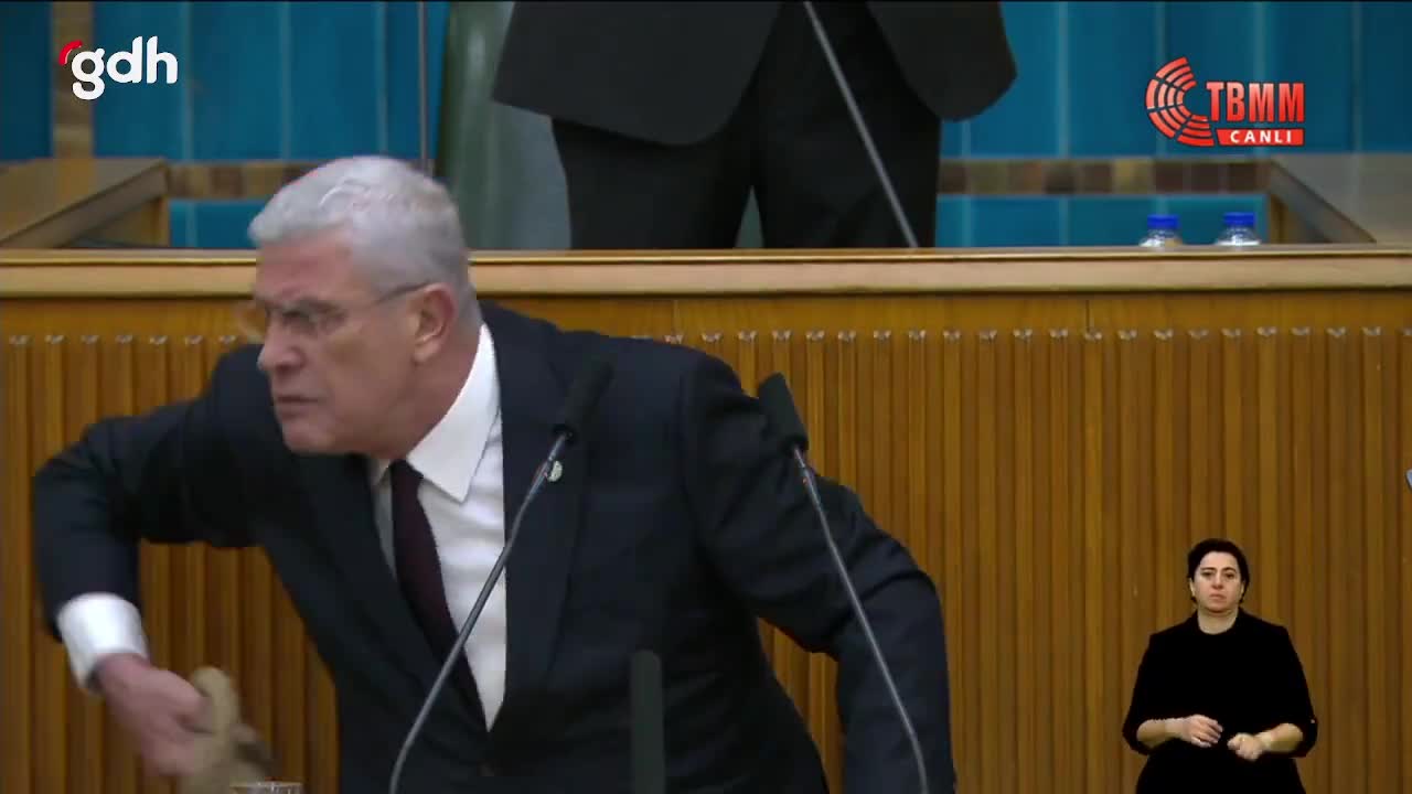 Müsavat Dervişoğlu'ndan Bahçeli'ye: Hayallerimizi astın!