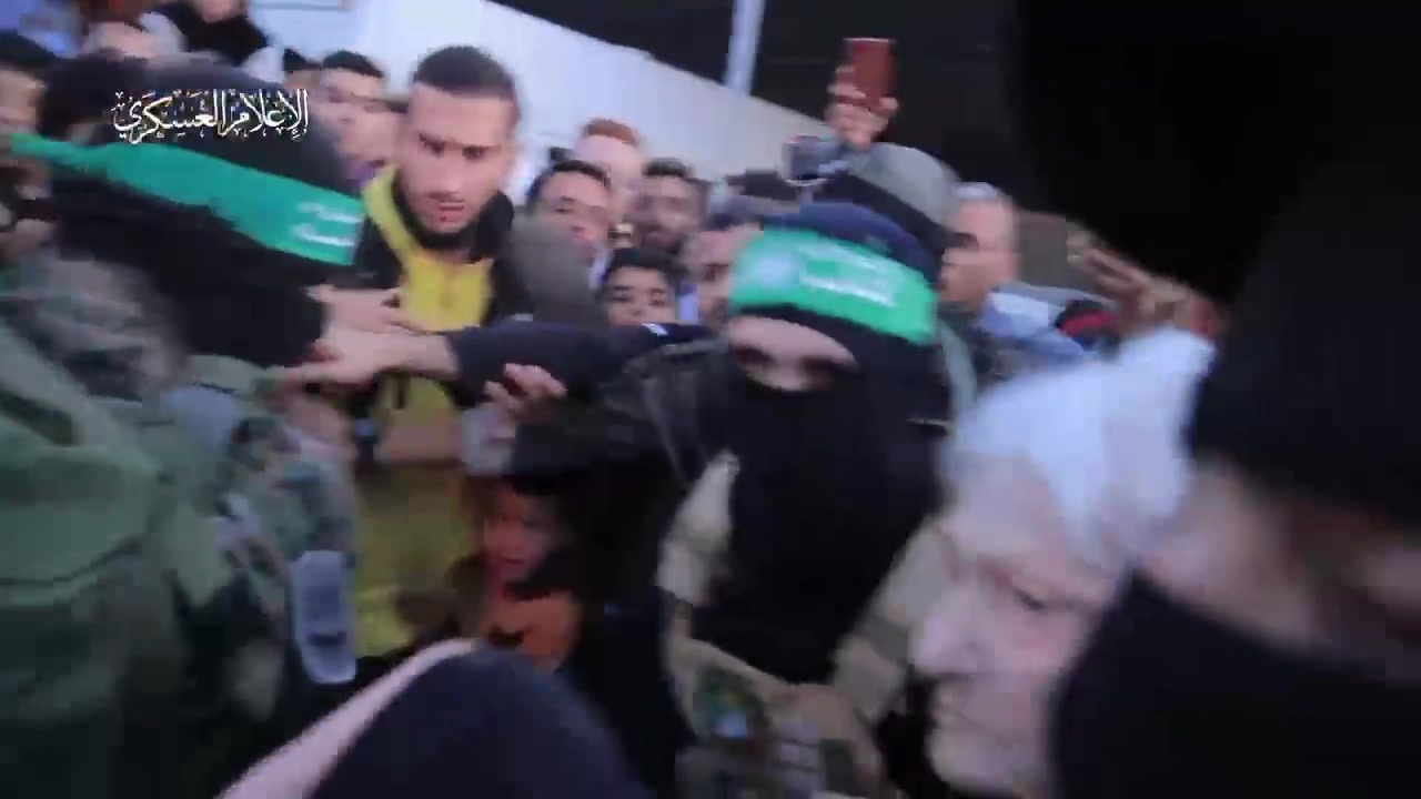 Hamas, esirlerin serbest bırakıldığı anları görüntüledi