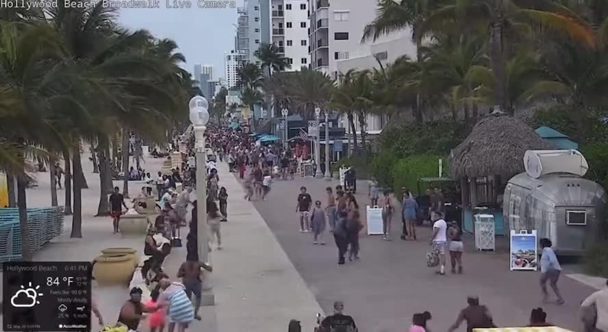 Florida'da Hollywood Beach'te silahlı saldırıda 9 yaralı!