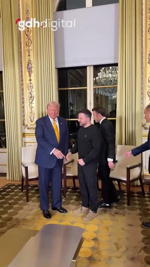 Trump, ilk yurtdışı ziyaretini Paris'te Macron ve Zelenskiy ile yaptı