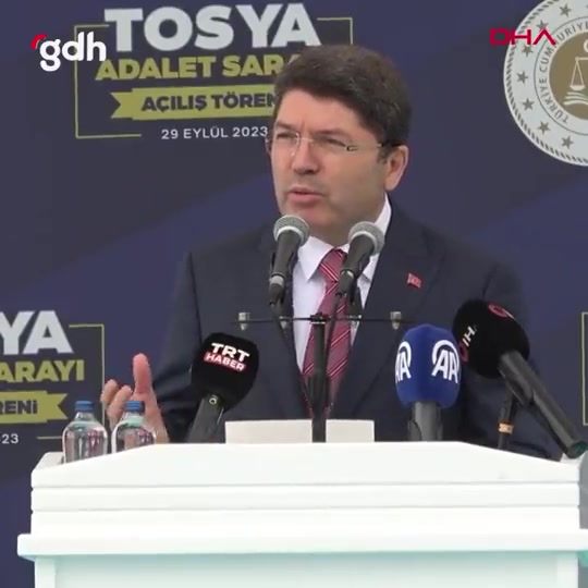 "Adalet Bakanı: Sokakları ateşe verenlerin hesabı sorulmayacak mı?"