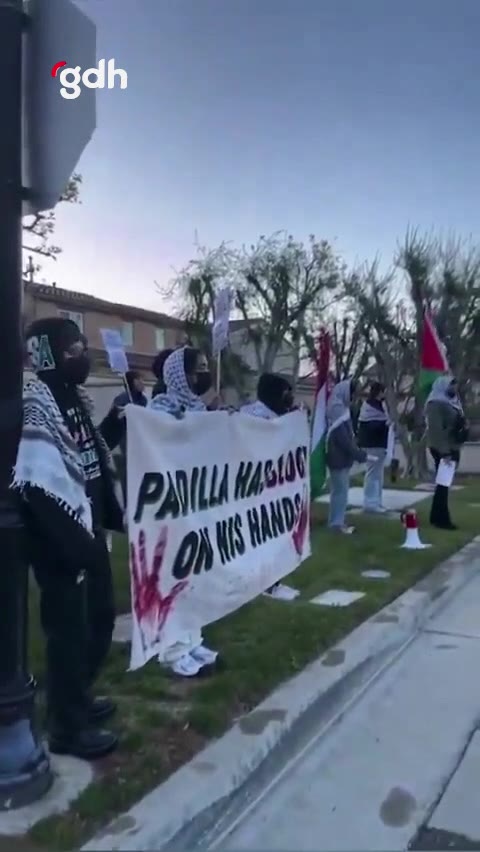 Kaliforniya'da Padilla'nın evinde İsrail'e silah satışına protesto