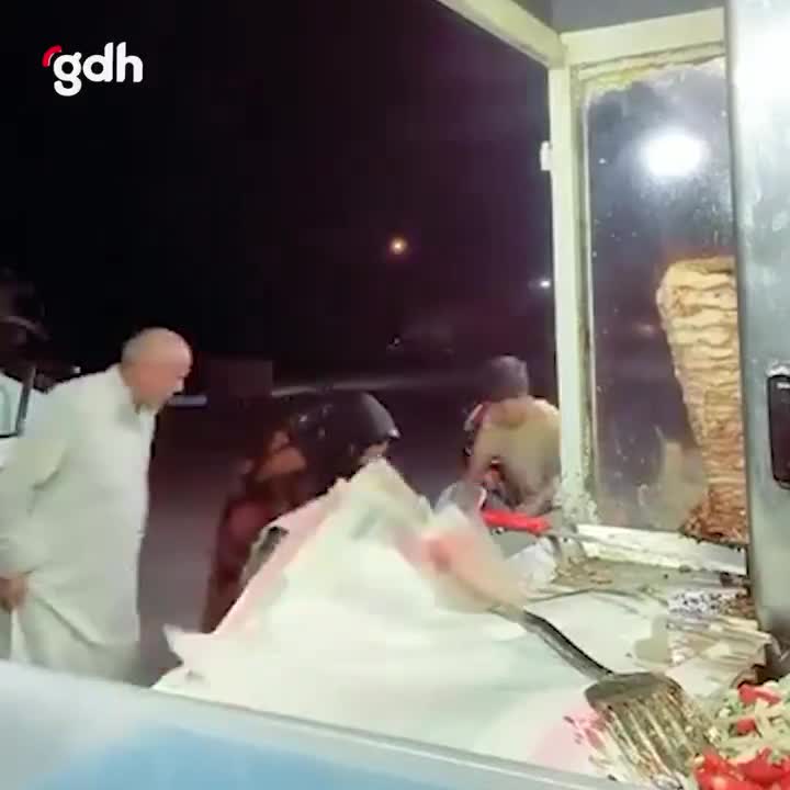 Şanlıurfa'da dönerci, TikTok canlı yayında saldırıya uğradı