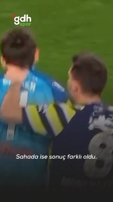 Fenerbahçe-Zenit maçı sonrası tribünde gerilim yaşandı