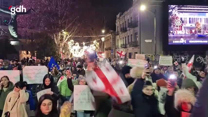 Tiflis'teki 24. günde protesto: Hükümet istifa çağrısı!