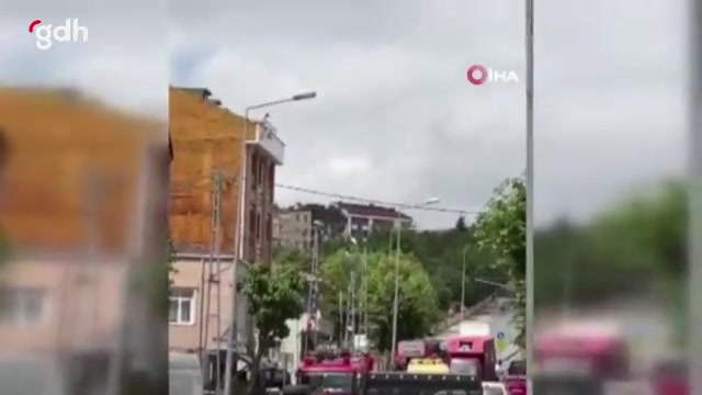Küçükçekmece'de intihar teşebbüsüne vatandaş müdahale etti