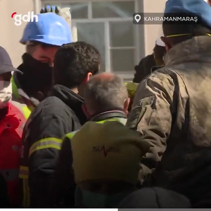 Kahramanmaraş'ta 248. saatte 17 yaşındaki Aleyna kurtarıldı