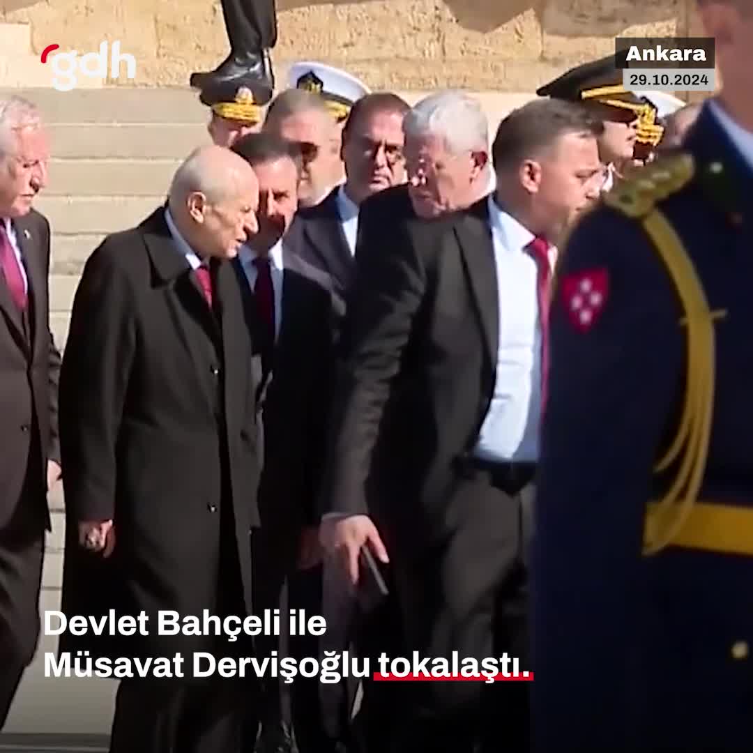 Bahçeli ve Dervişoğlu, Anıtkabir töreninde tokalaştı