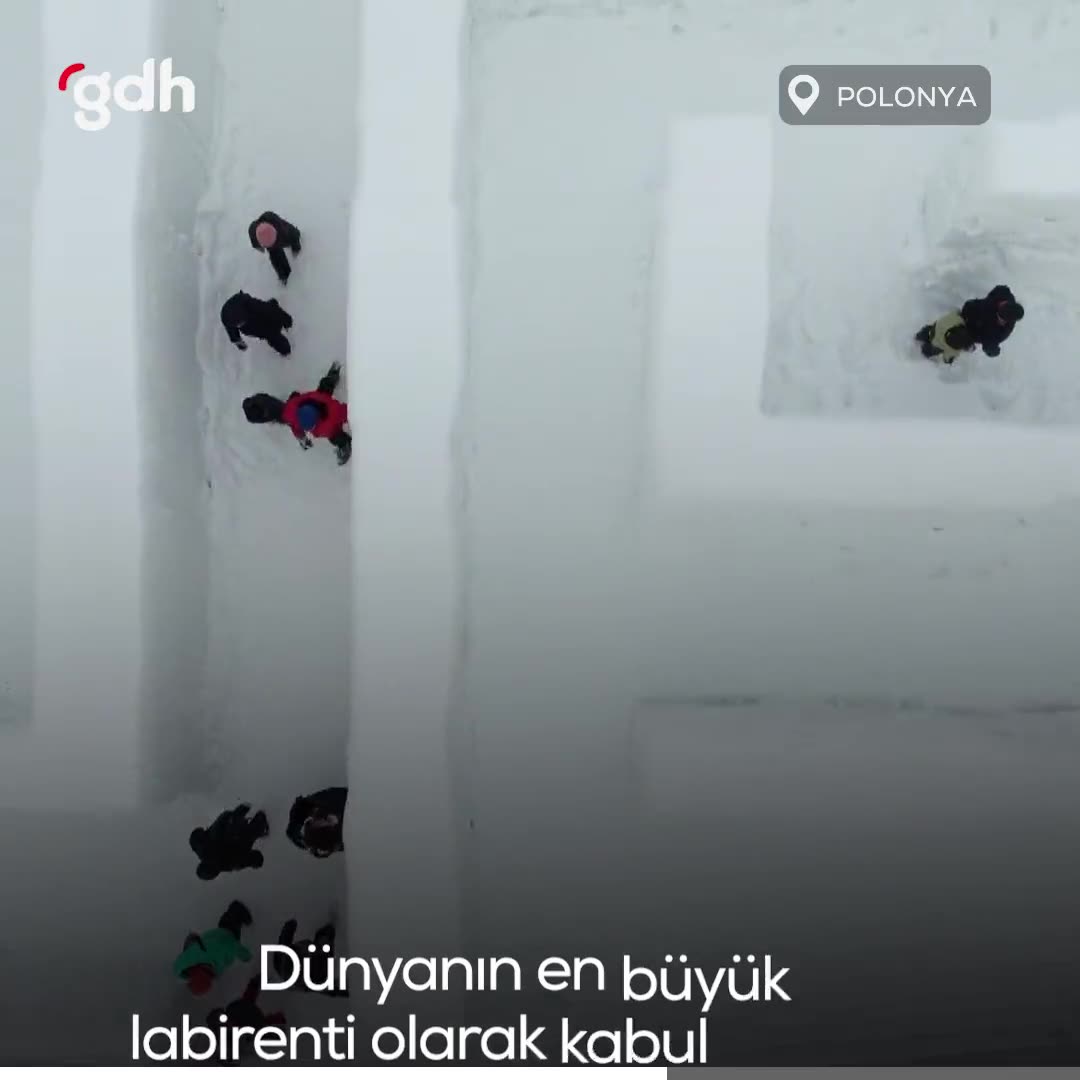 Polonya'daki dünyanın en büyük kar labirenti deneyimi