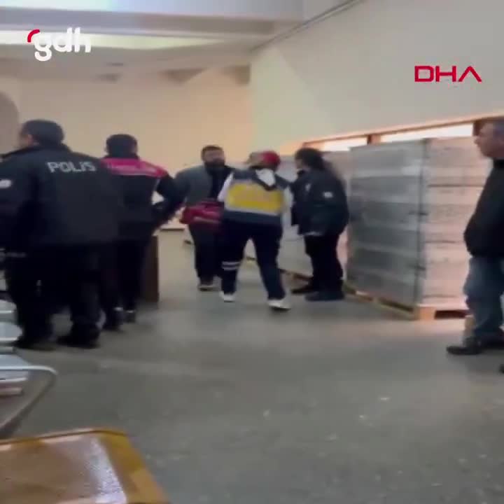 Bursa Adliyesi'nde duruşma salonunda silahlı saldırı gerçekleşti