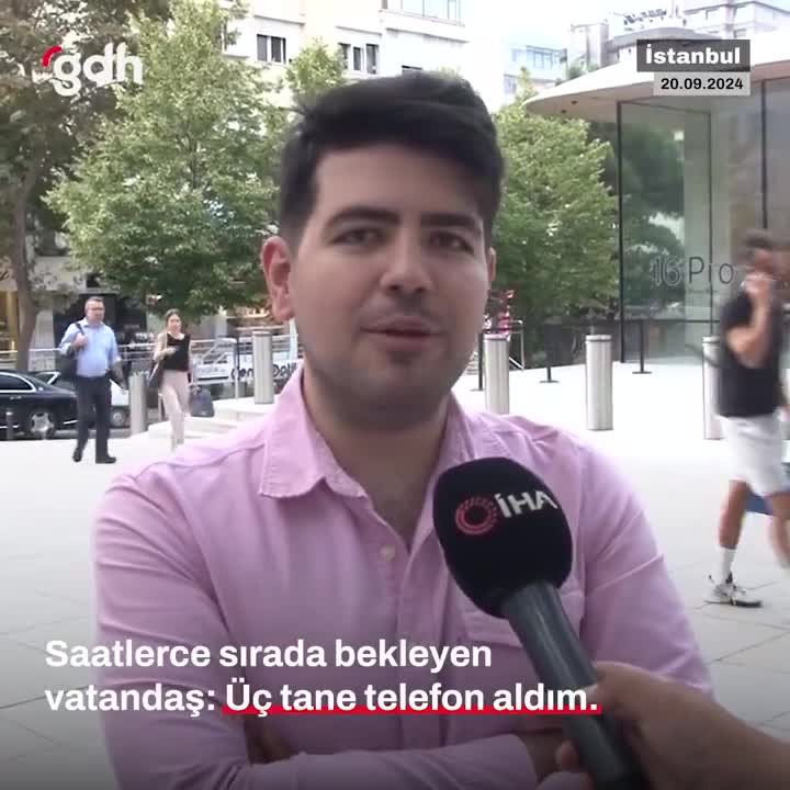 İstanbul'da saatlerce sıra bekleyenler: Tek tuşla iPhone 16!