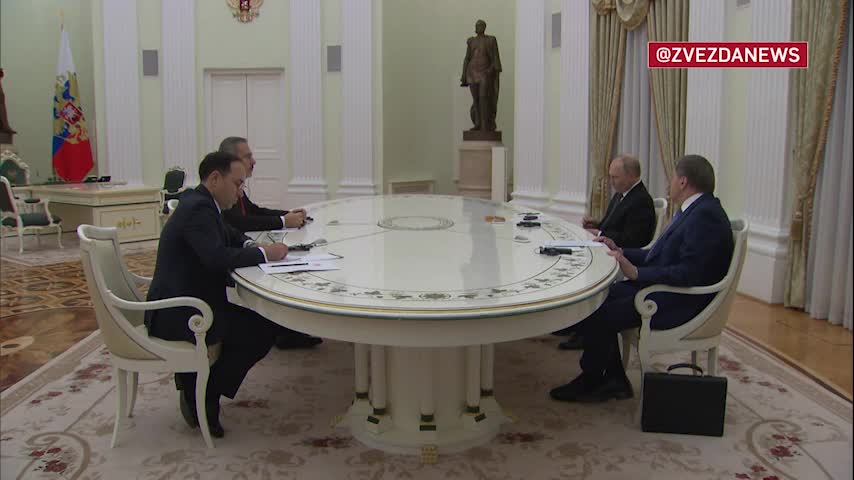 Putin, Kremlin'de Dışişleri Bakanı Hakan Fidan ile görüştü