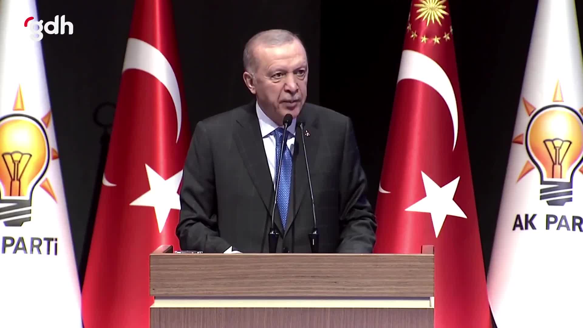 Erdoğan: Tarihi fırsat kişisel hesaplara kurban edilmemeli
