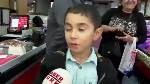 Mehmet Akif Ersoy muhabirin "et aldı dermisin?" videosunu paylaştı