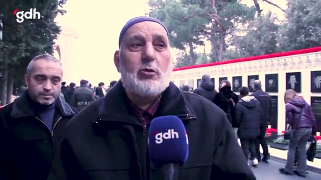 33 yıl önce Bakü'de SSCB askerleri 144 sivili şehit etti