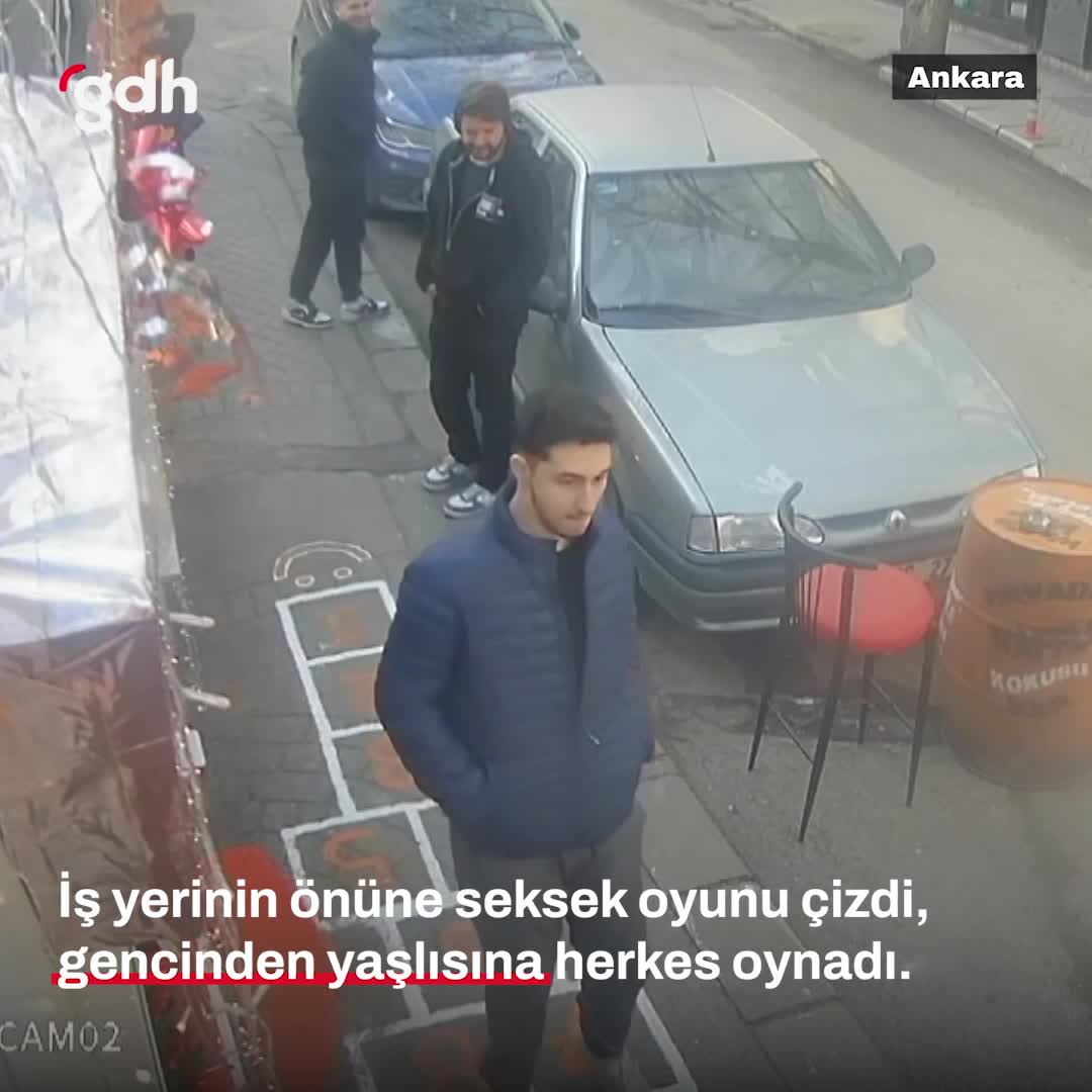 Ankara'da iş yerinin önünde seksek oyunu renkli görüntüler yarattı