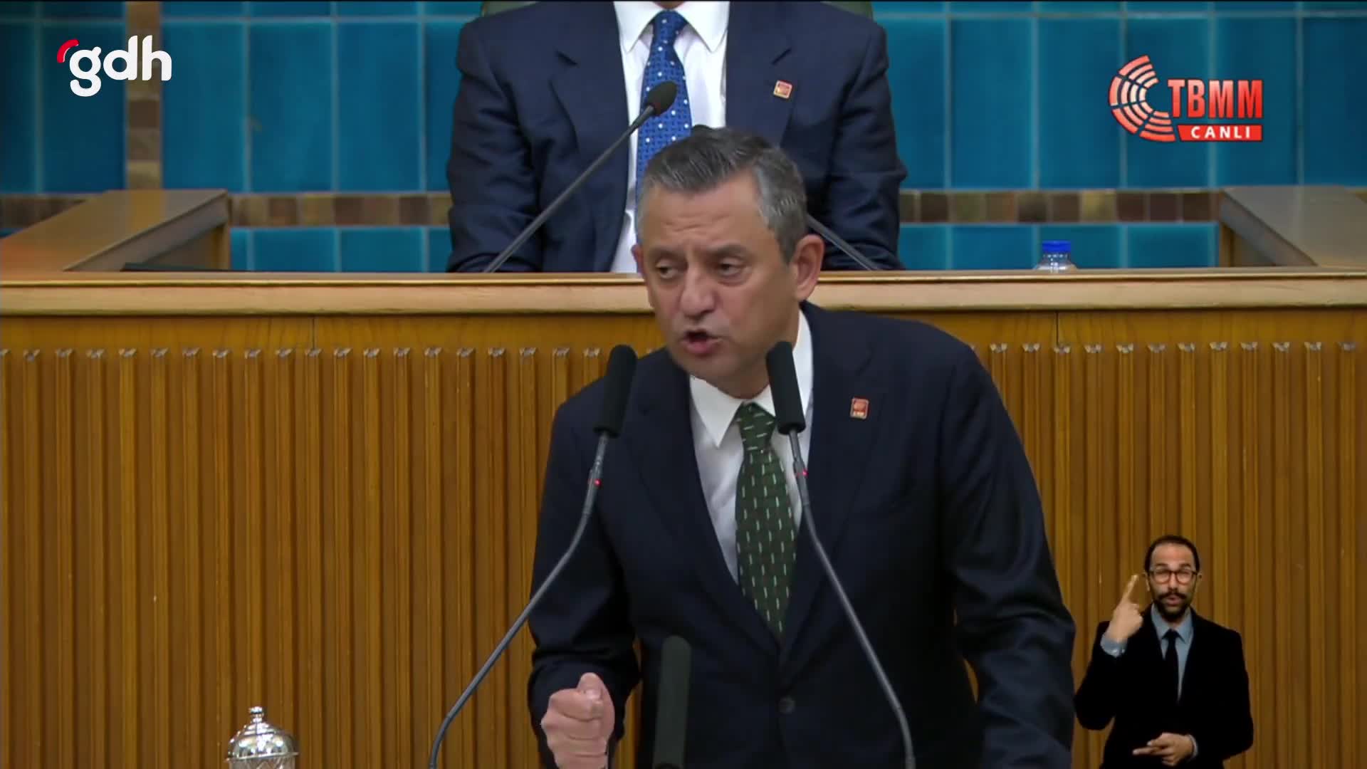 Özgür Özel: 30 bin TL'nin altında asgari ücret kabul edilmez