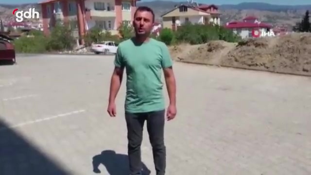 Kastamonu'da başıboş köpeklerin saldırdığı çocuğu baba kurtardı