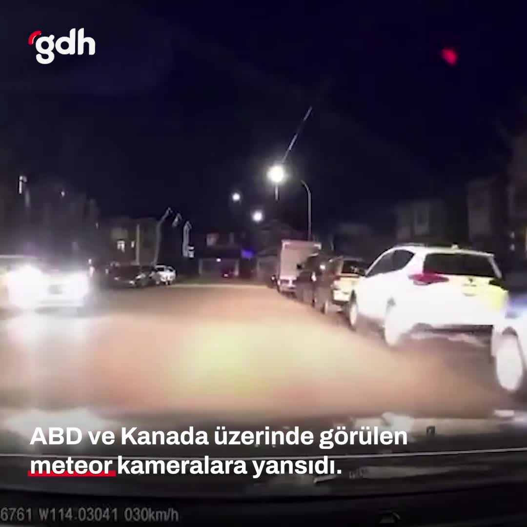 ABD ve Kanada'da görülen meteor çeşitli kameralara yansıdı