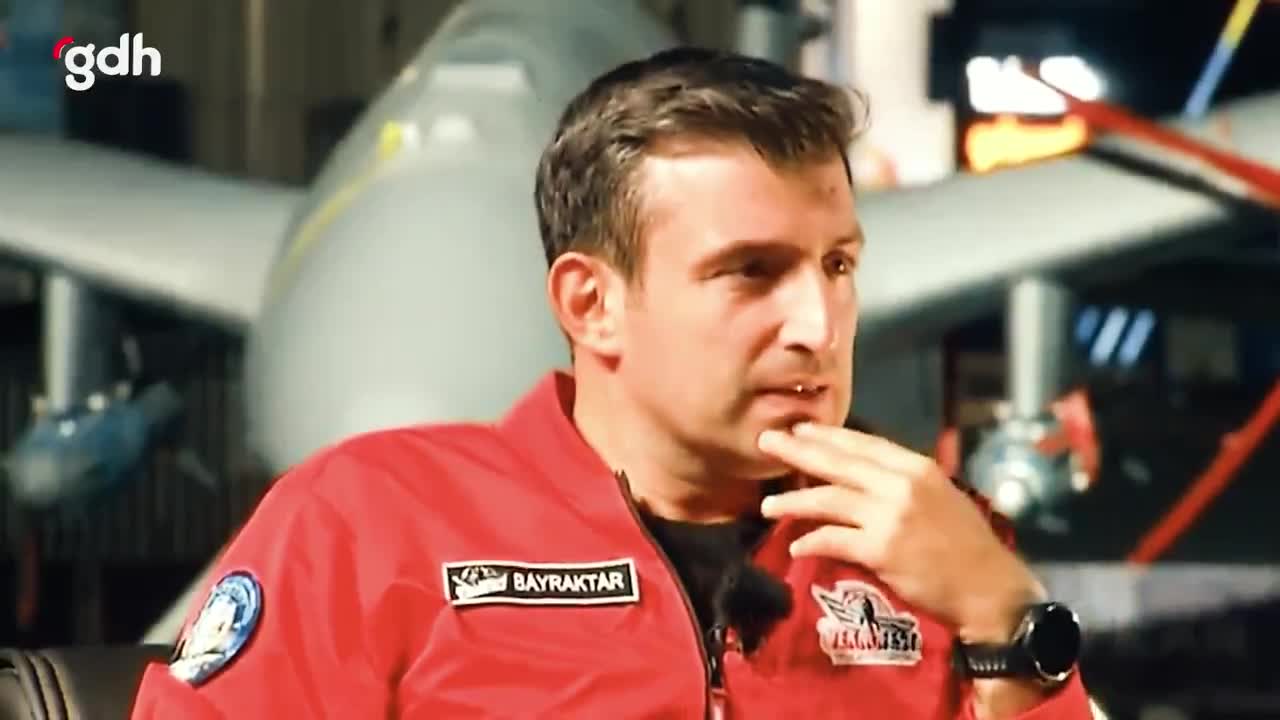 "Çocuk, yarınları değiştirmek için uçağa dokundu!"