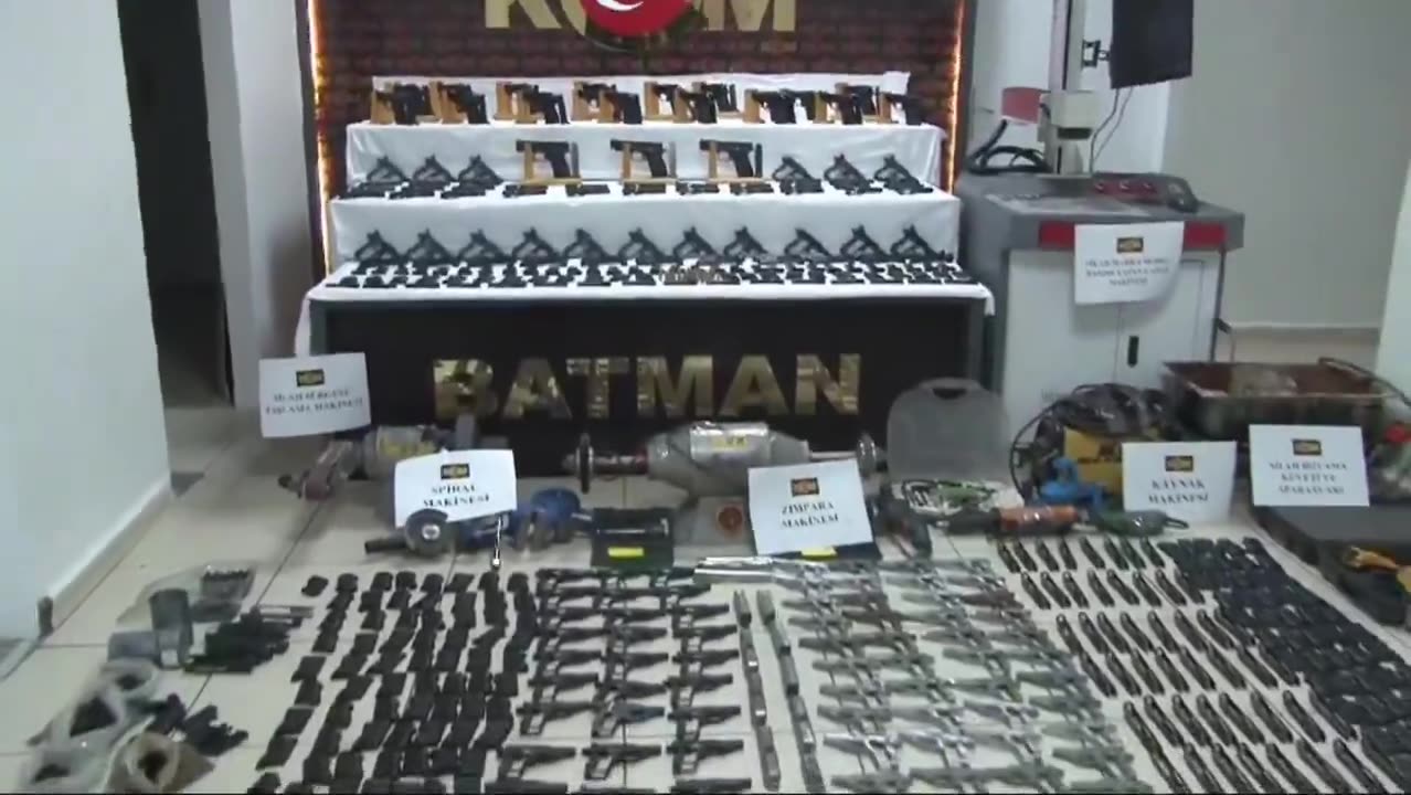 Batman'da 'Mercek-18' operasyonunda 121 ruhsatsız tabanca ele geçirildi