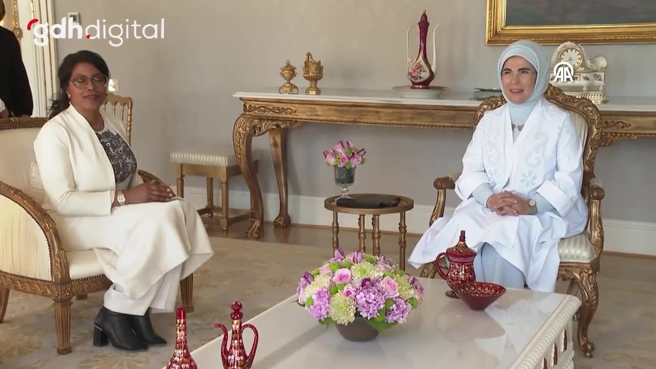 Emine Erdoğan, Malcolm X'in kızı İlyasa Şahbaz ile buluştu