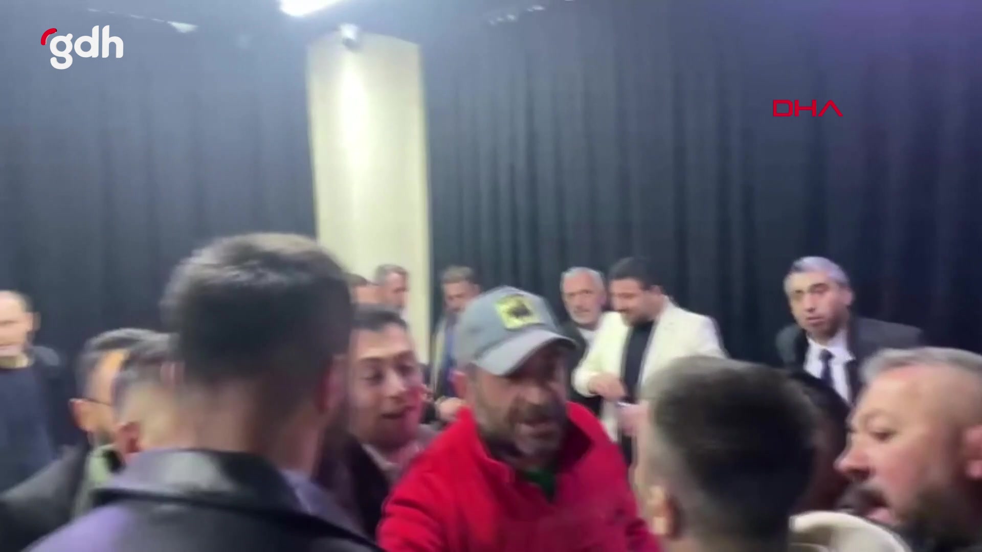 Davut Güloğlu, Düzce başkan adaylığı toplantısında tartıştı