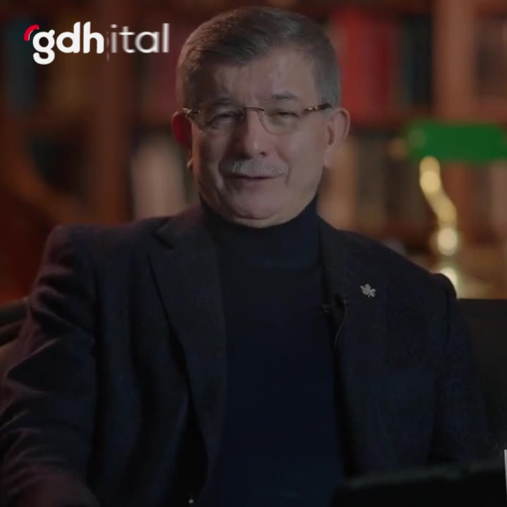 “Bütçem yeterse Togg alabilirim” diyen Ahmet Davutoğlu