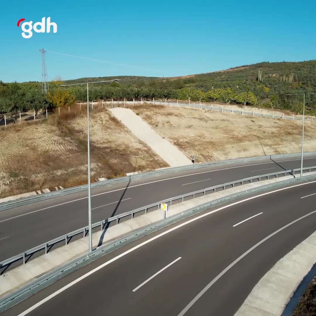 Bakan Uraloğlu: 2024'te 177 km motorcu dostu bariyer tamamlandı