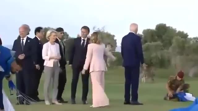 Biden, G7 Zirvesi’nde yönünü kaybetti, Meloni yardımcı oldu