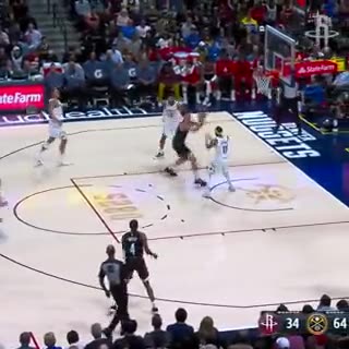 Alperen Şengün, Jokic'e karşı 18 sayı 11 ribaundla parladı!