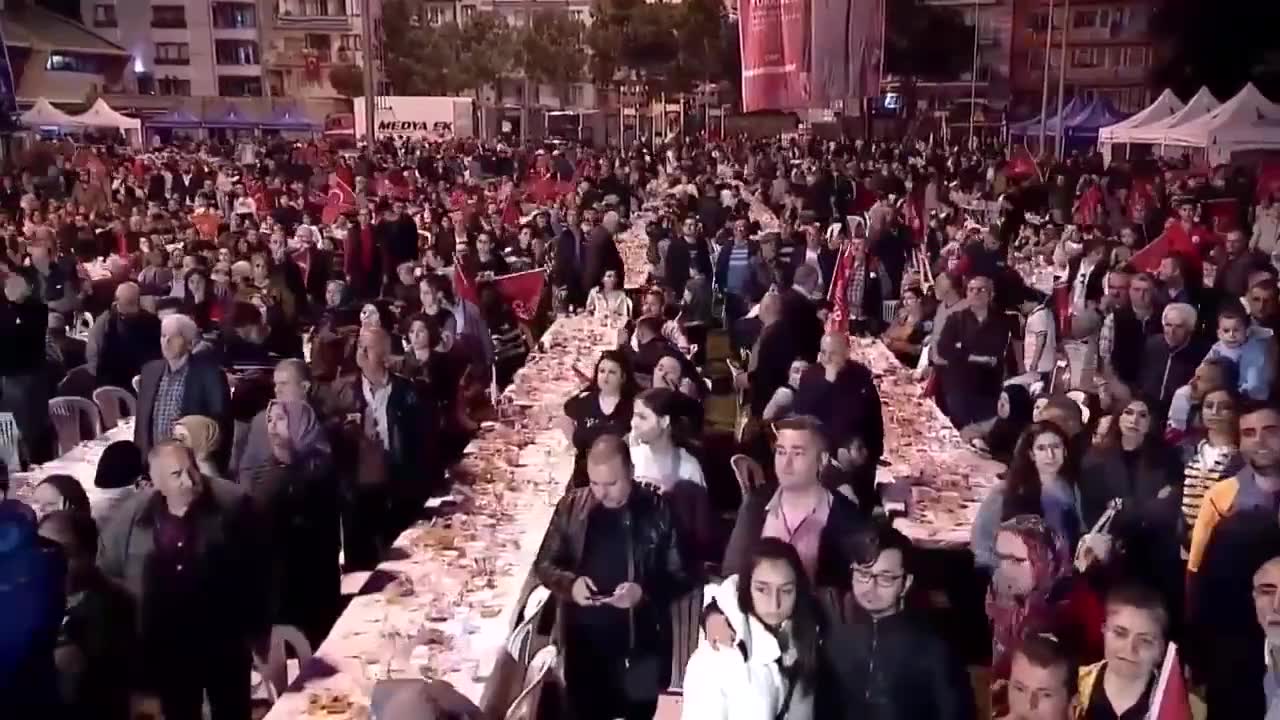 Özgür Özel: Filistin saldırılarında 35 binin üzerinde can kaybı oldu