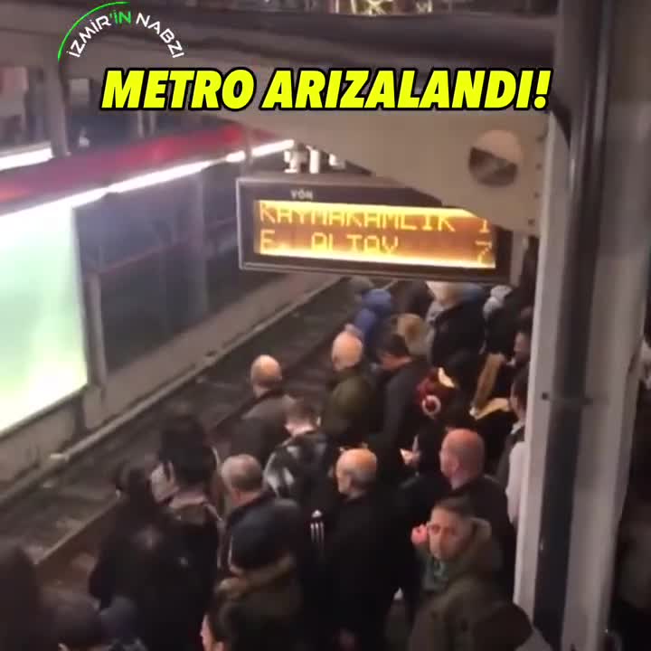 İzmir'de metro arızası nedeniyle Halkapınar'da yoğunluk oluştu