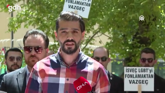 Aile Derneği, LGBT destekleyen İsveç'i protesto etti