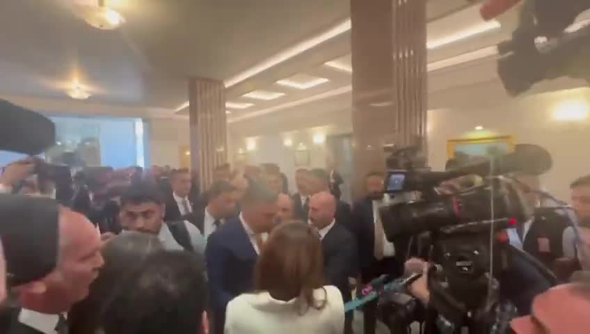 Bahçeli grup toplantısından sonra rahatsızlandı, görüntü çekilmedi