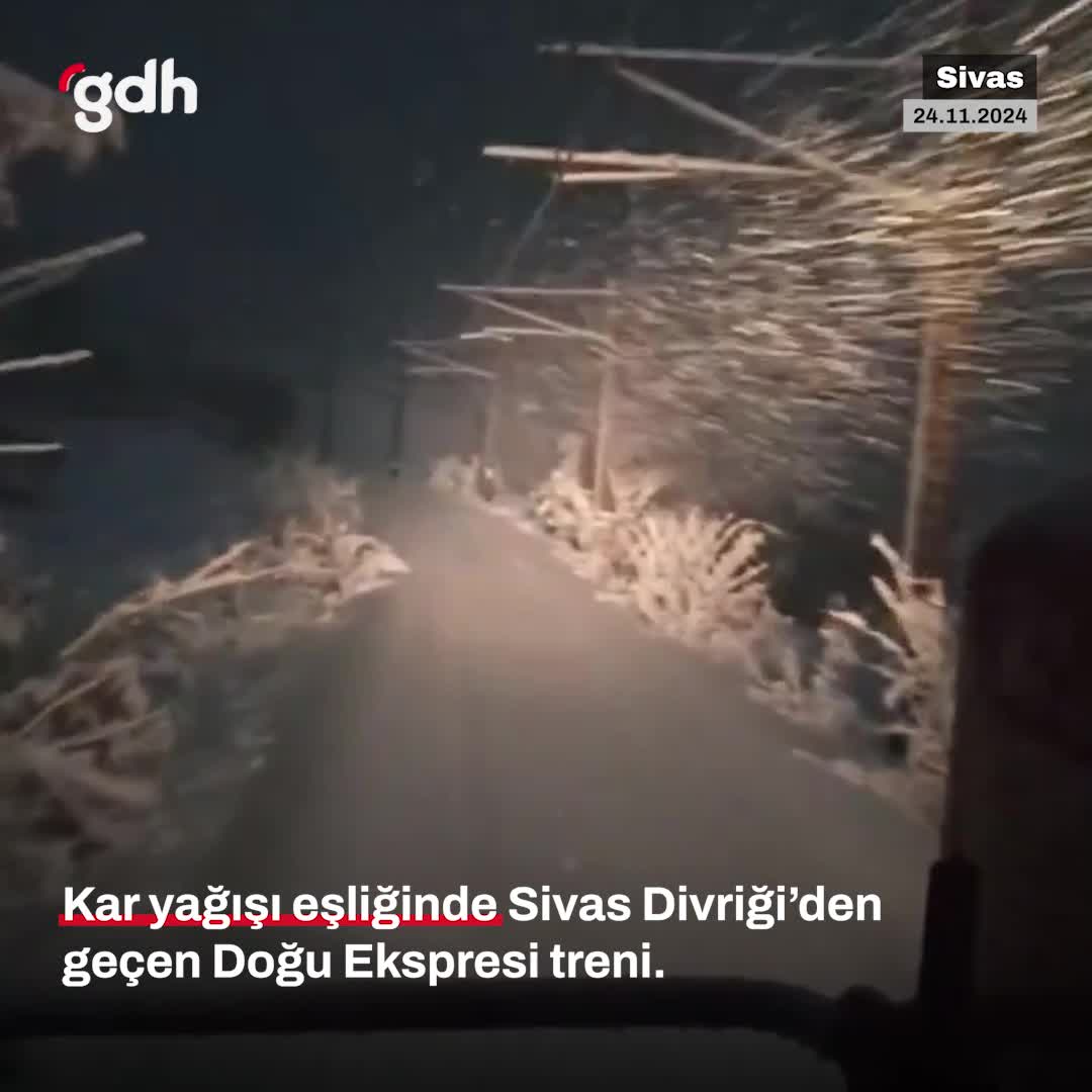 Kar yağışında Doğu Ekspresi'nin Sivas Divriği manzaraları