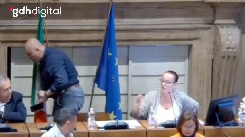 Terni Belediye Başkanı Bandecchi, Meloni'ye hakaret etti!