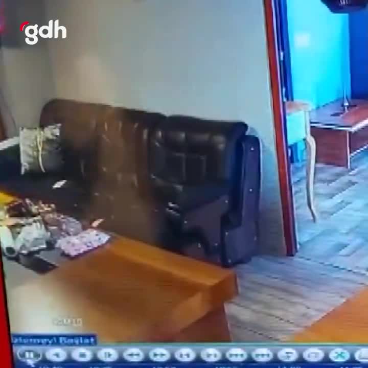 Sancaktepe'de ağabey kızı korurken kendini vurup öldü